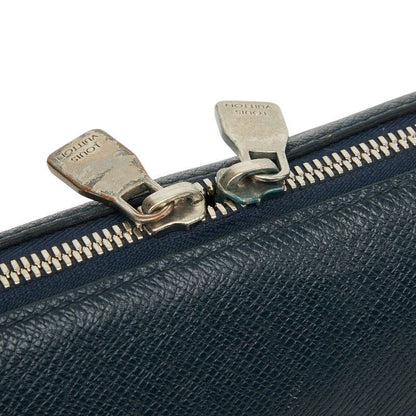Louis Vuitton Taiga Grigori Messenger PM Shoulder Bag Ocean Blue Leather — view 8