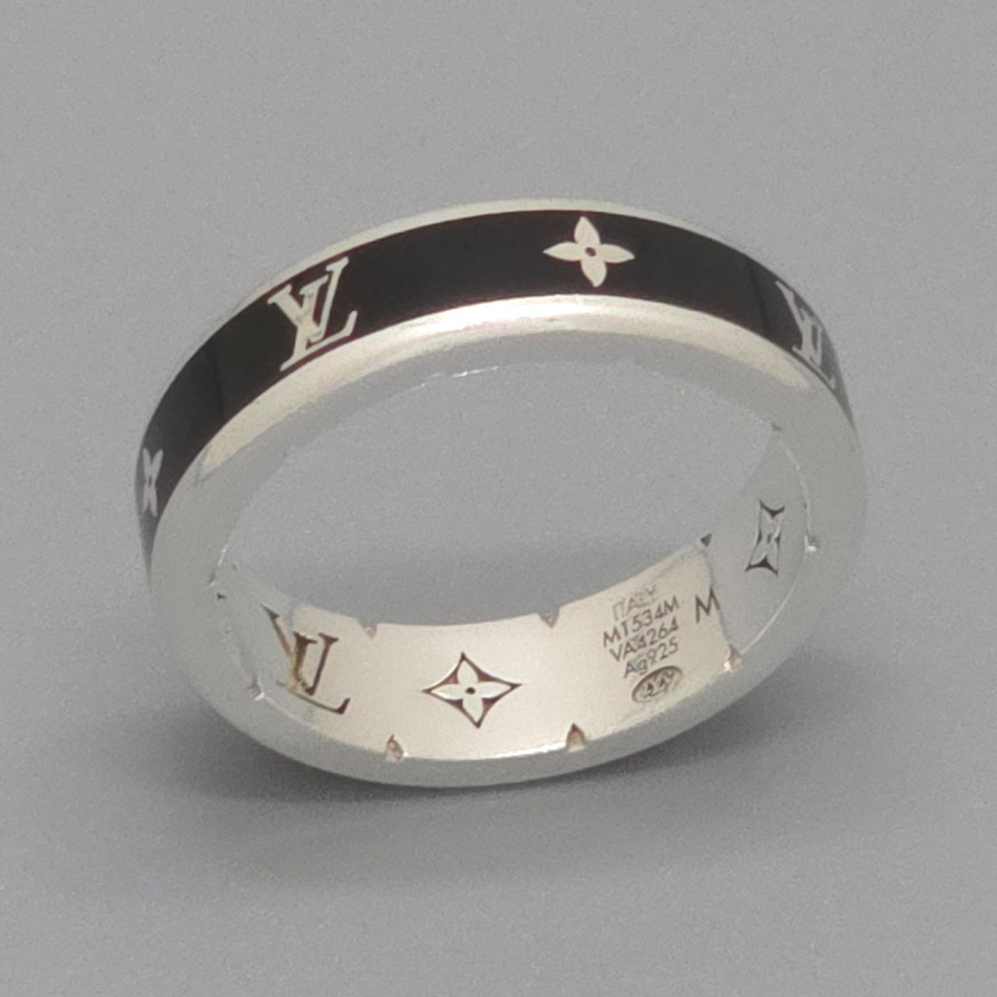 Louis Vuitton Ring LV Spike M Sterling Silver Black Enamel Monogram Signature — view 4