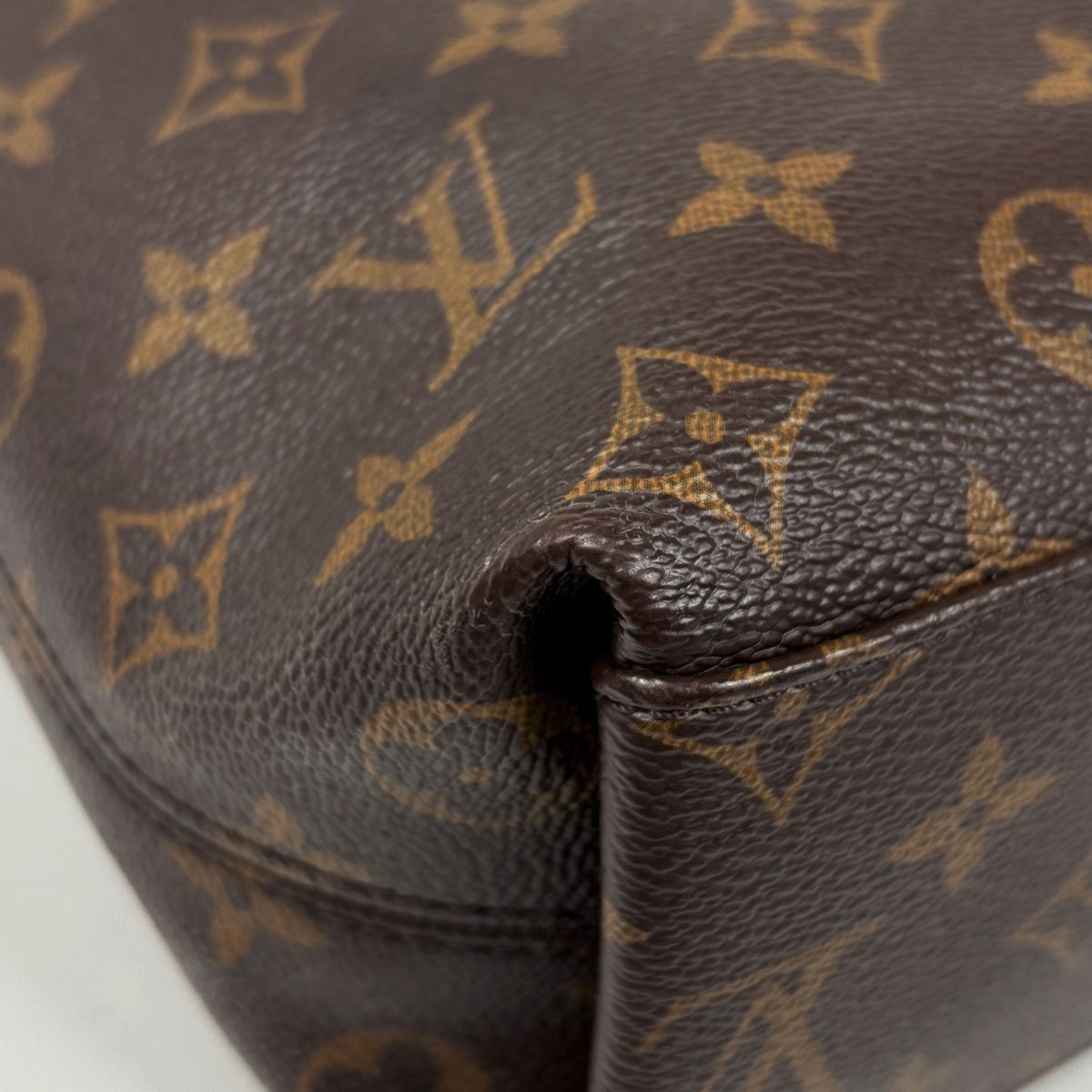Louis Vuitton Tui Roulis Besace 2-Way Shoulder Bag Monogram Brown Green — view 3