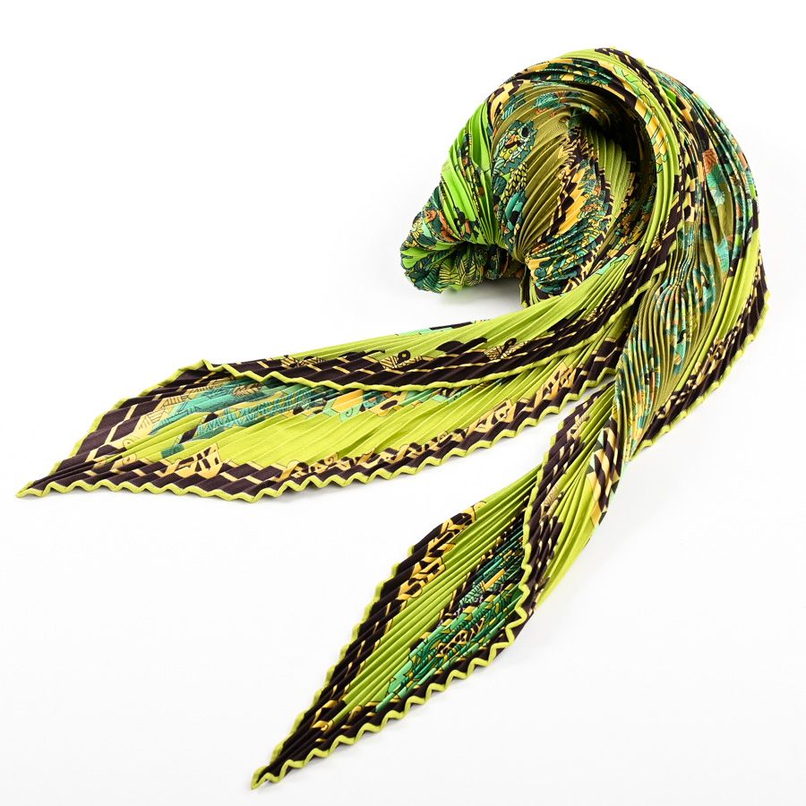 Hermes Scarf Pleats Carre — view 2