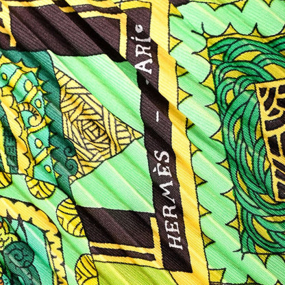 Hermes Scarf Pleats Carre — view 4