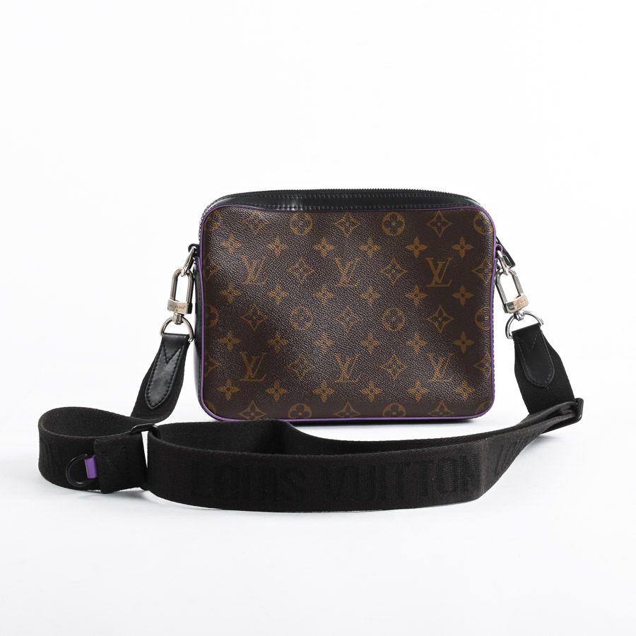 Louis Vuitton Shoulder Bag Trio Messenger — view 3