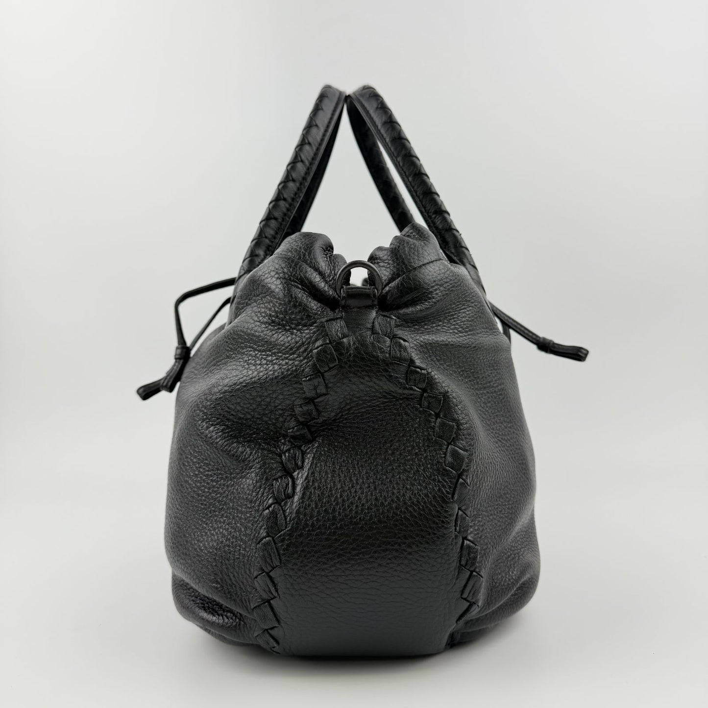 Bottega Veneta Intrecciato Shoulder Bag Black Leather Vintage — view 5