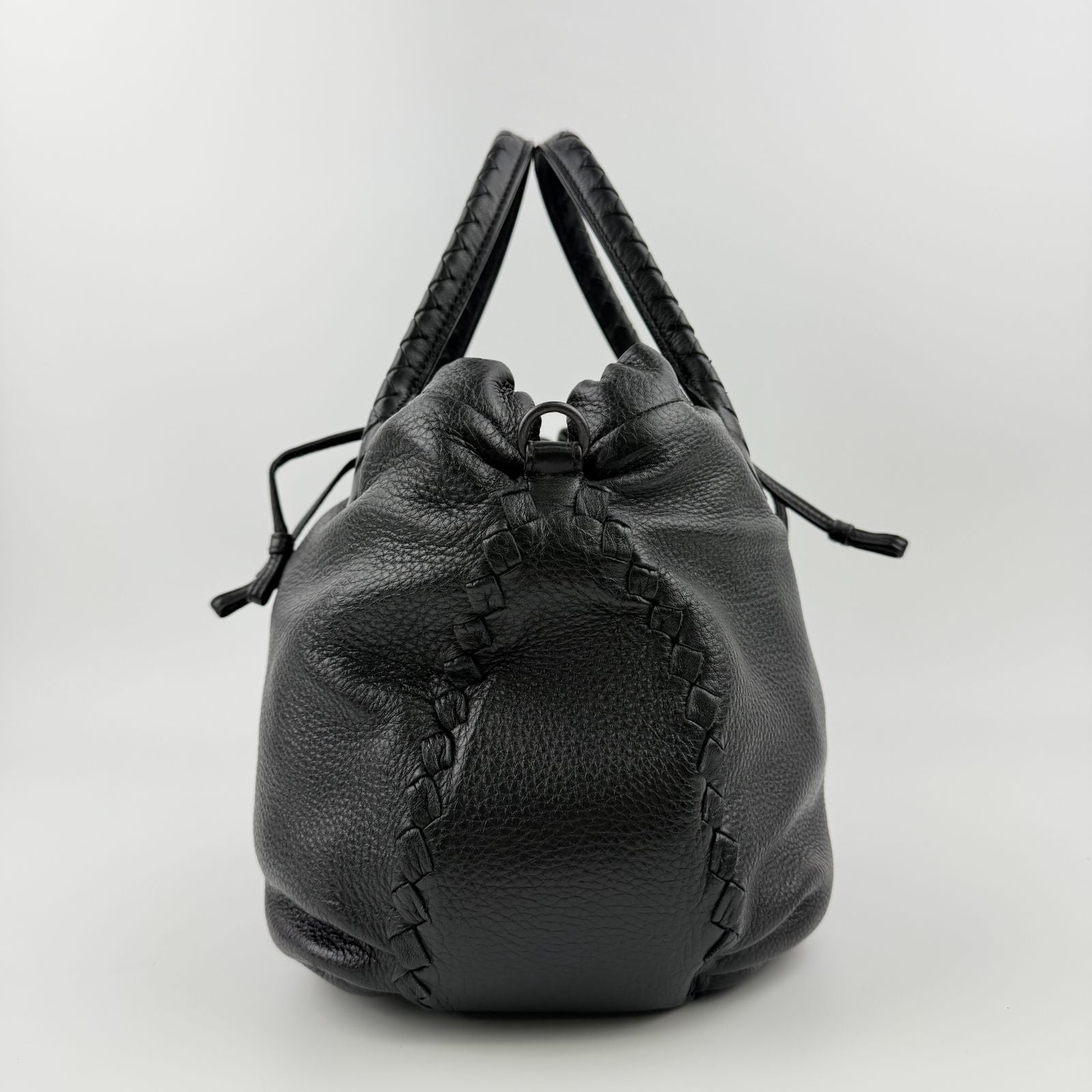 Bottega Veneta Intrecciato Shoulder Bag Black Leather Vintage — view 5