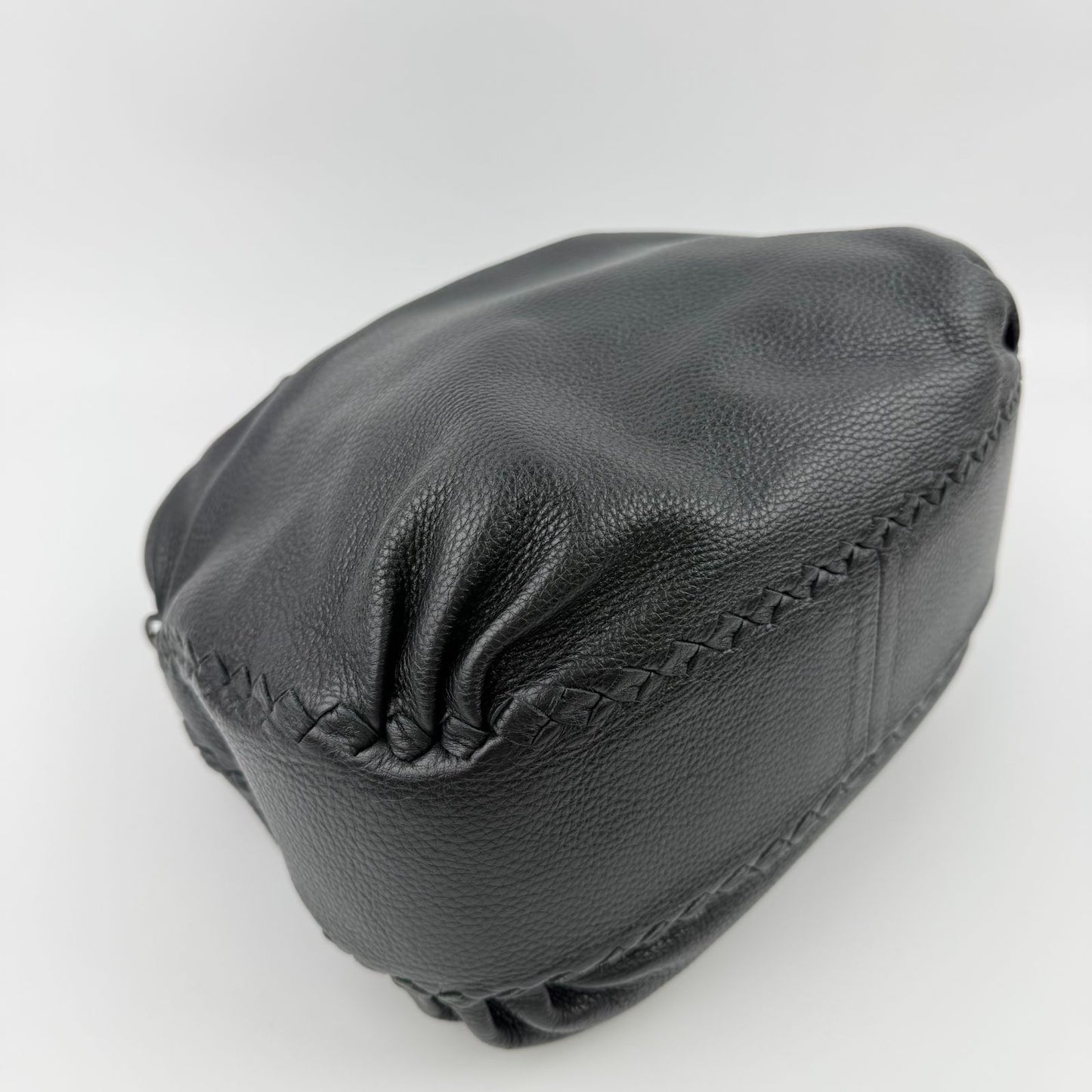 Bottega Veneta Intrecciato Shoulder Bag Black Leather Vintage — view 7