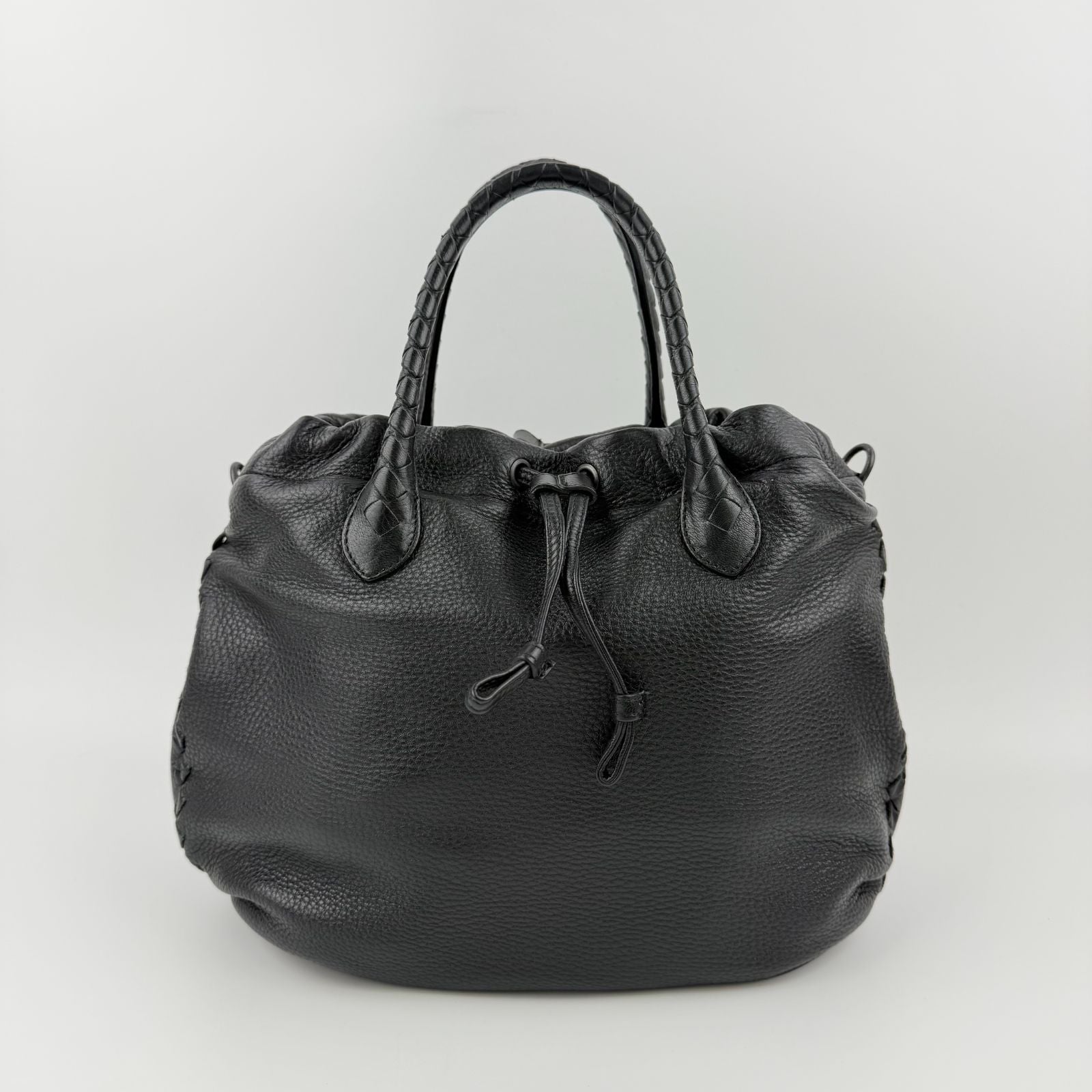 Bottega Veneta Intrecciato Shoulder Bag Black Leather Vintage — view 2