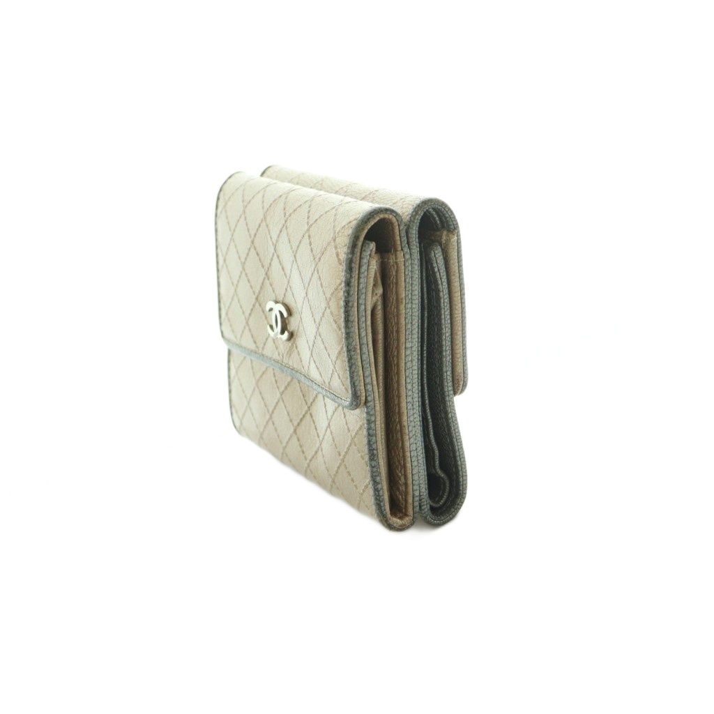 Chanel Bicolor Trifold Wallet Coin Purse Compact Beige — view 3