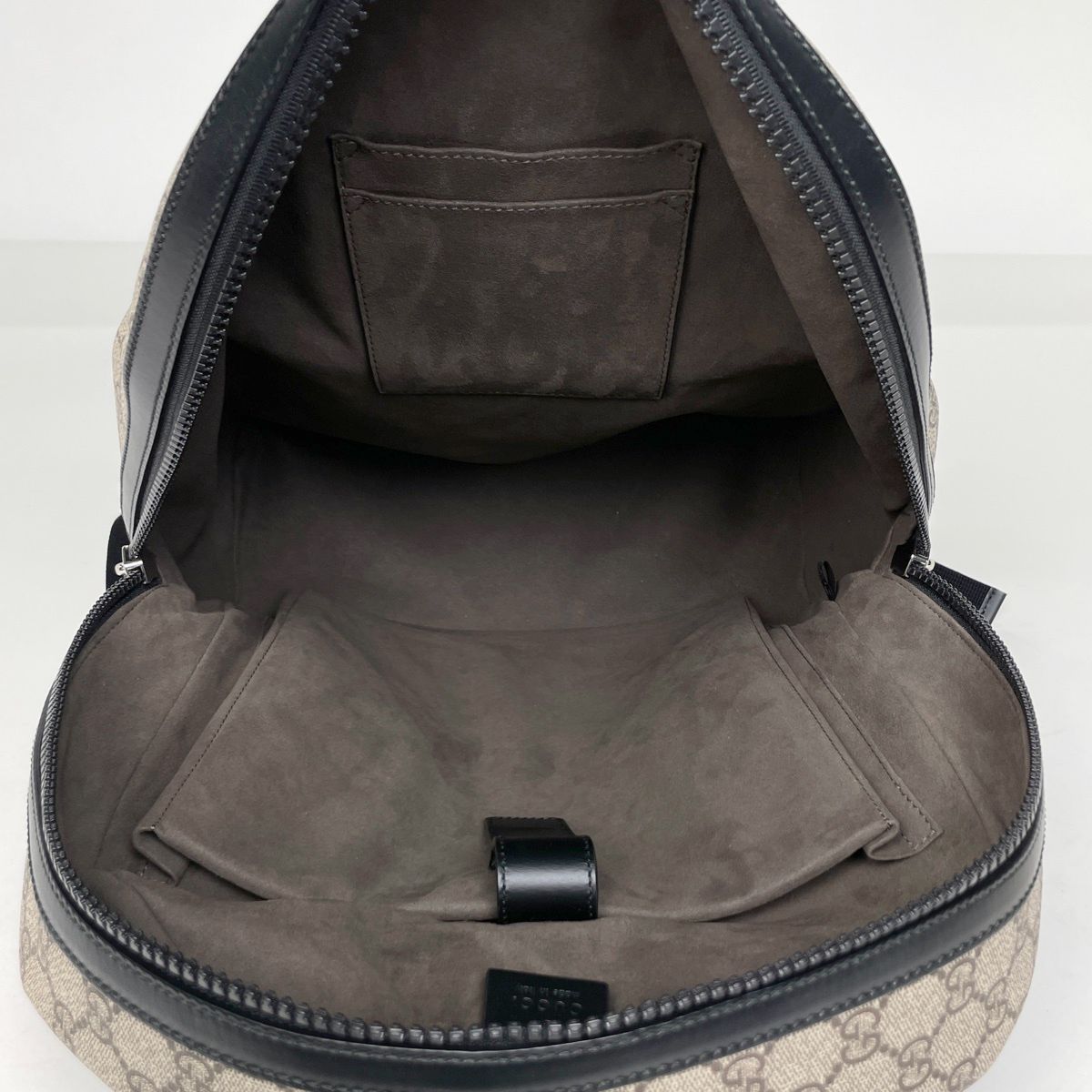 Gucci GG Pattern Backpack Supreme Beige Black — view 8