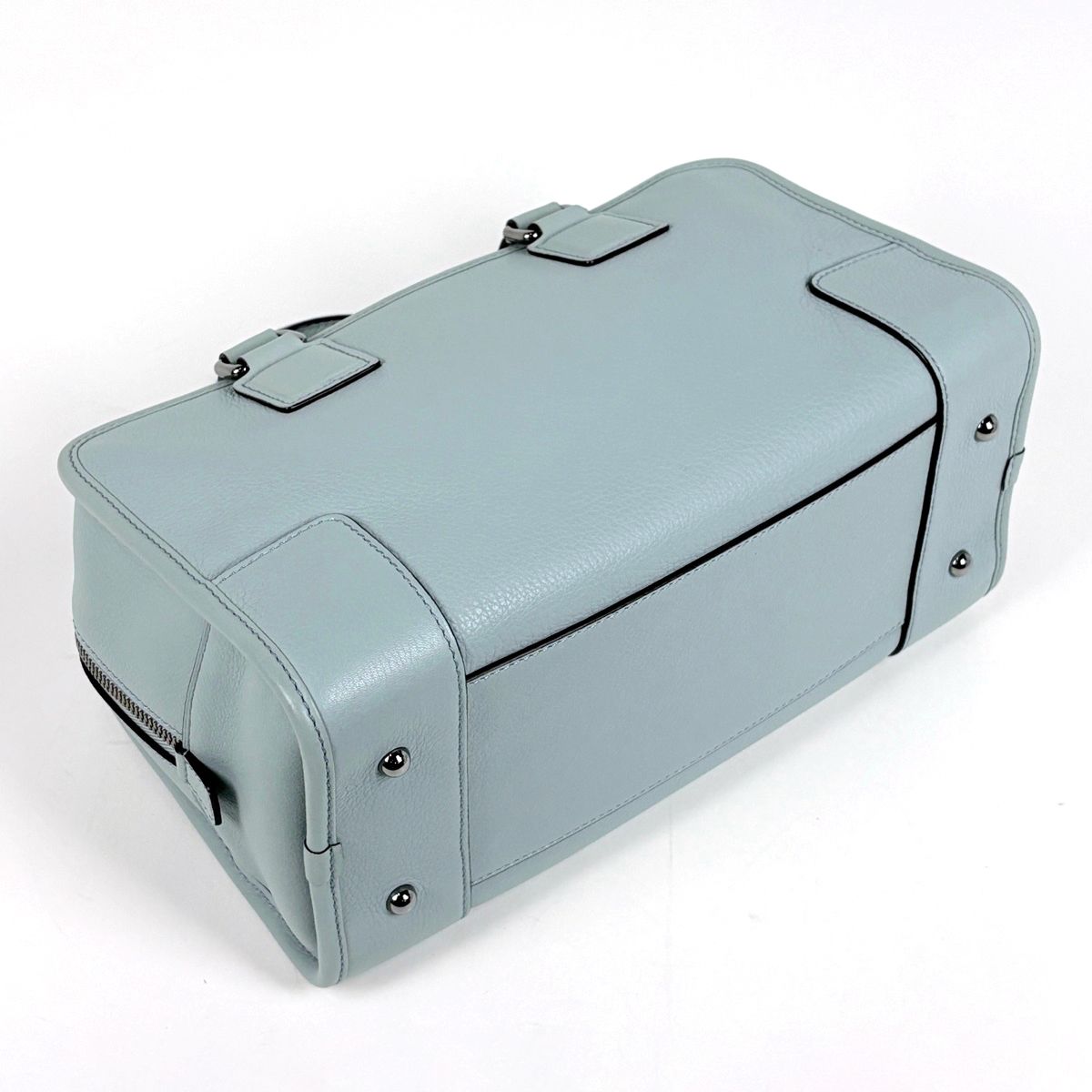 Loewe Amazona 28 Limited Edition Leather Light Blue Handbag — view 2
