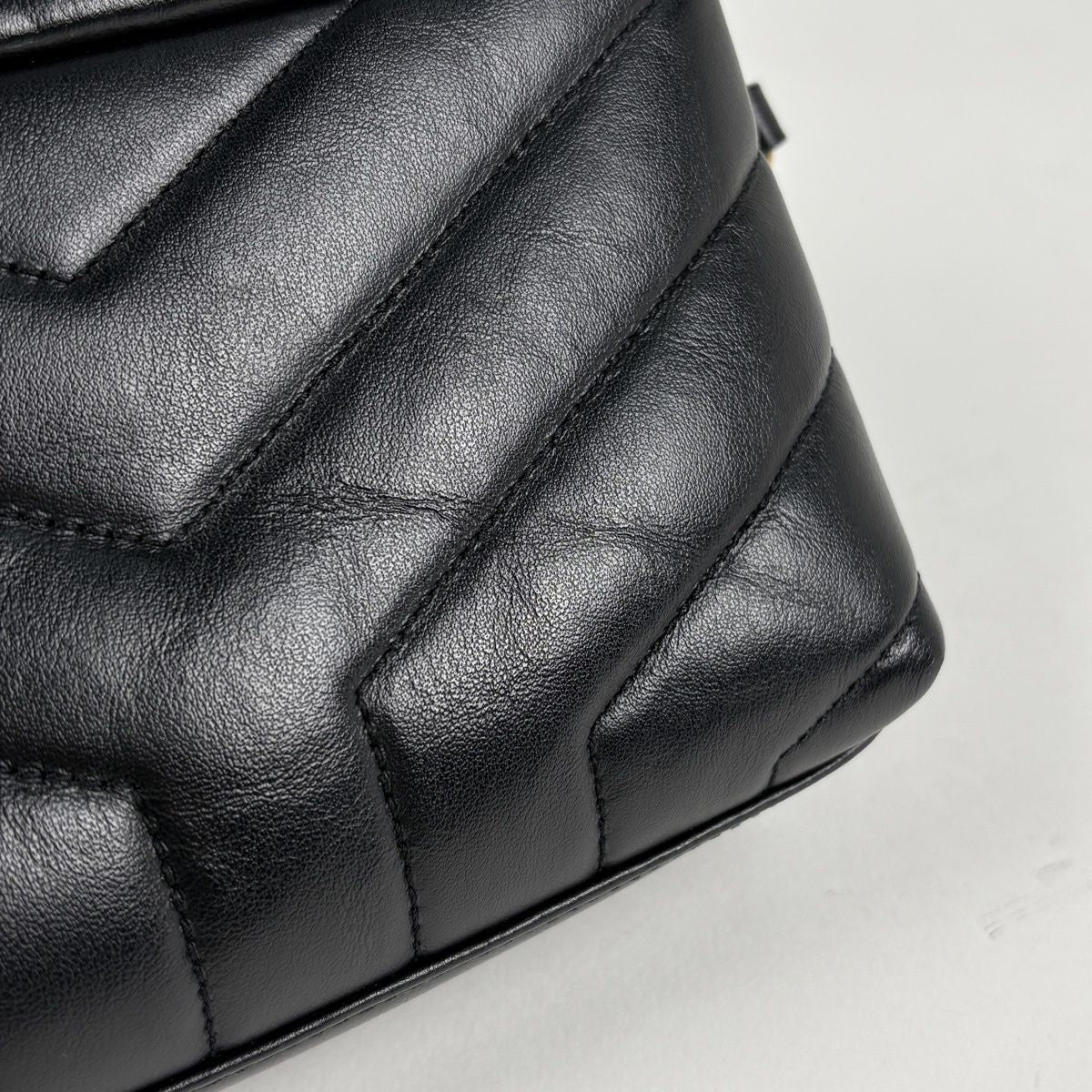 Saint Laurent Yves Lou Toy Shoulder Bag Leather Black — view 4