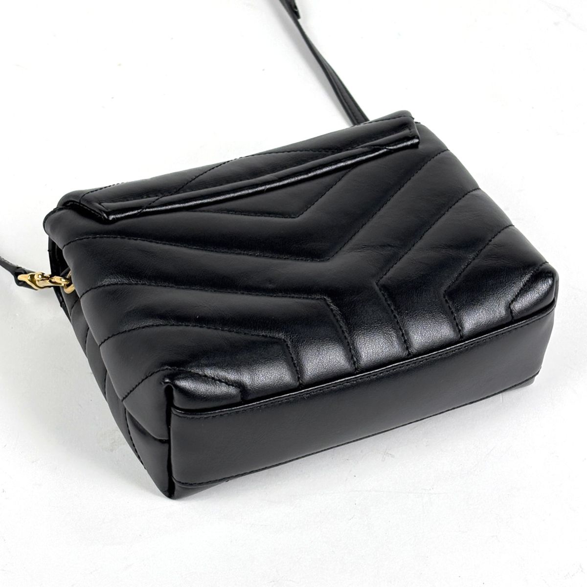 Saint Laurent Yves Lou Toy Shoulder Bag Leather Black — view 2