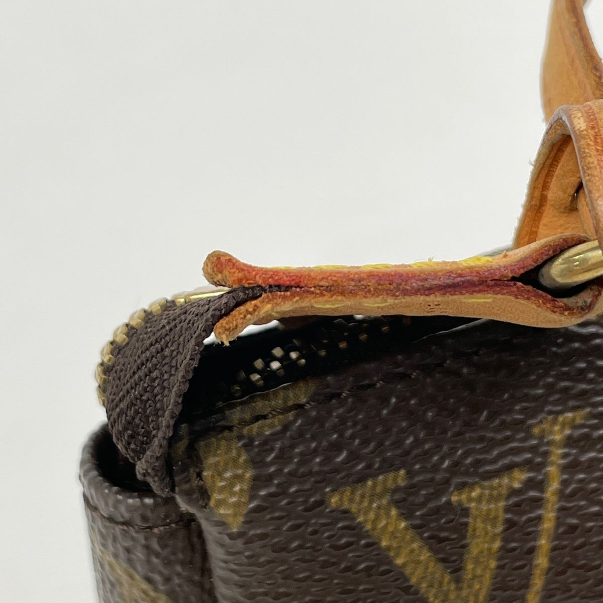Louis Vuitton Pochette 2-Way Pouch Monogram Brown — view 4