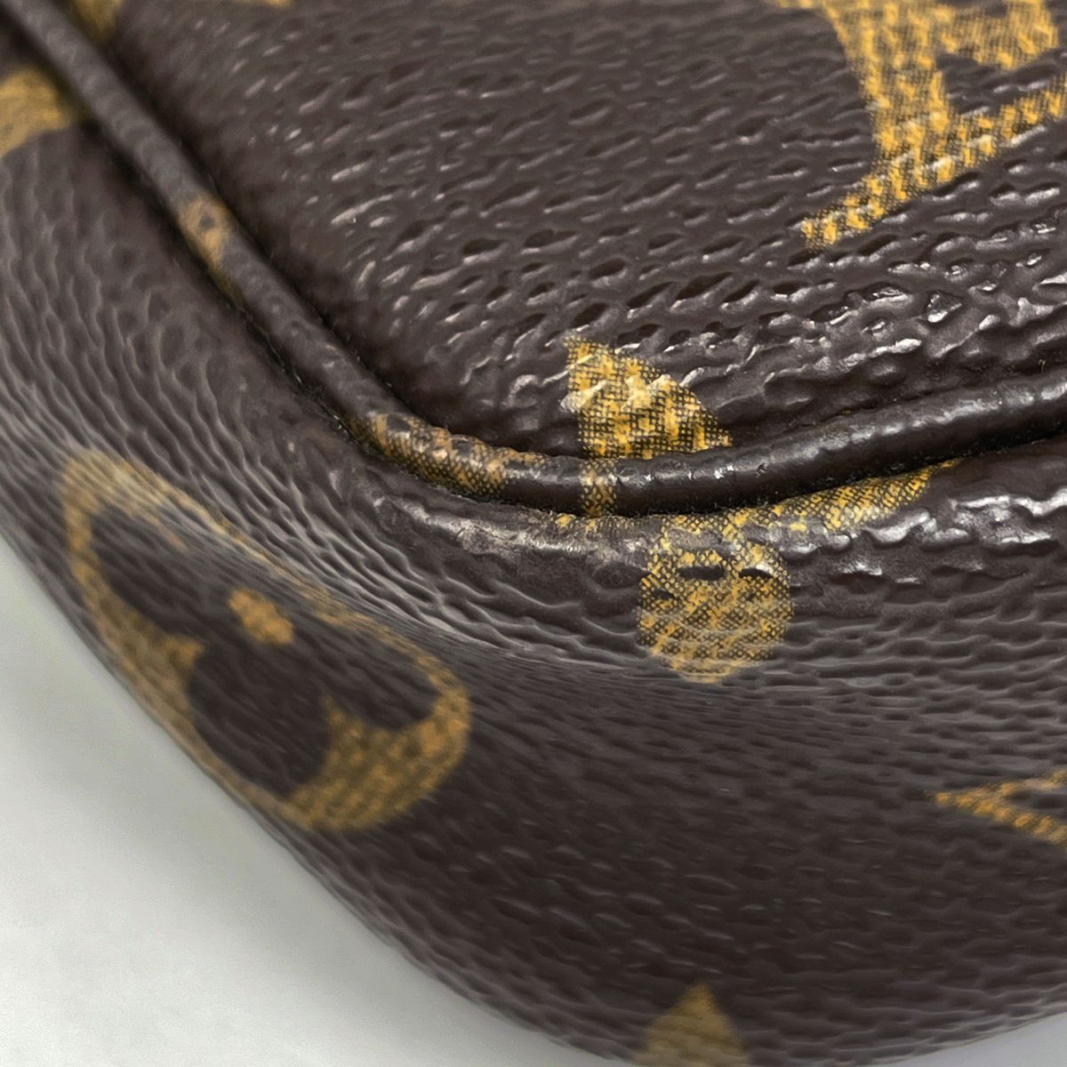 Louis Vuitton Pochette 2-Way Pouch Monogram Brown — view 3