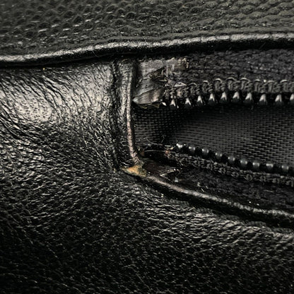 Chanel CC Logo Chain Shoulder Bag Caviar Leather Black — view 7