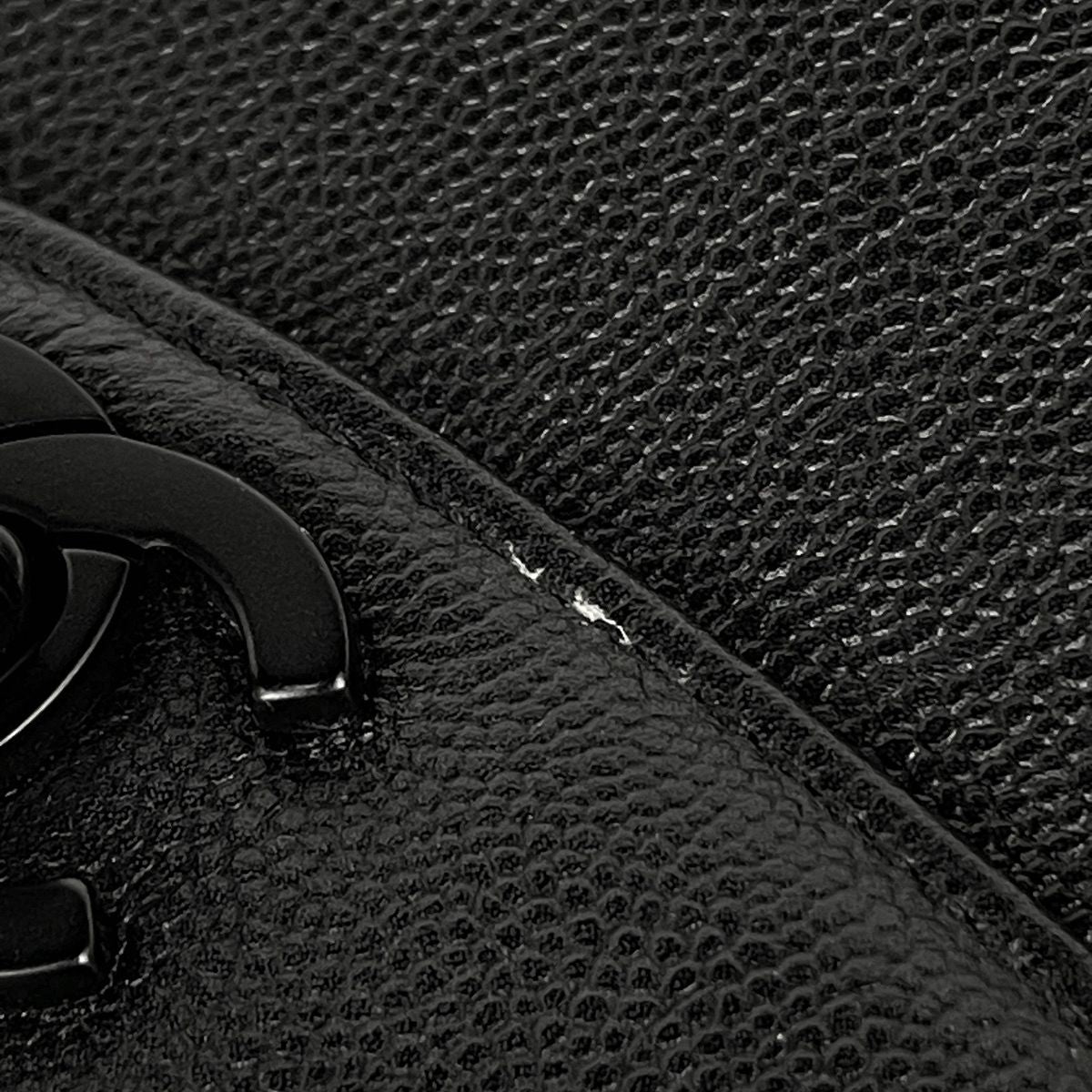 Chanel CC Logo Chain Shoulder Bag Caviar Leather Black — view 4