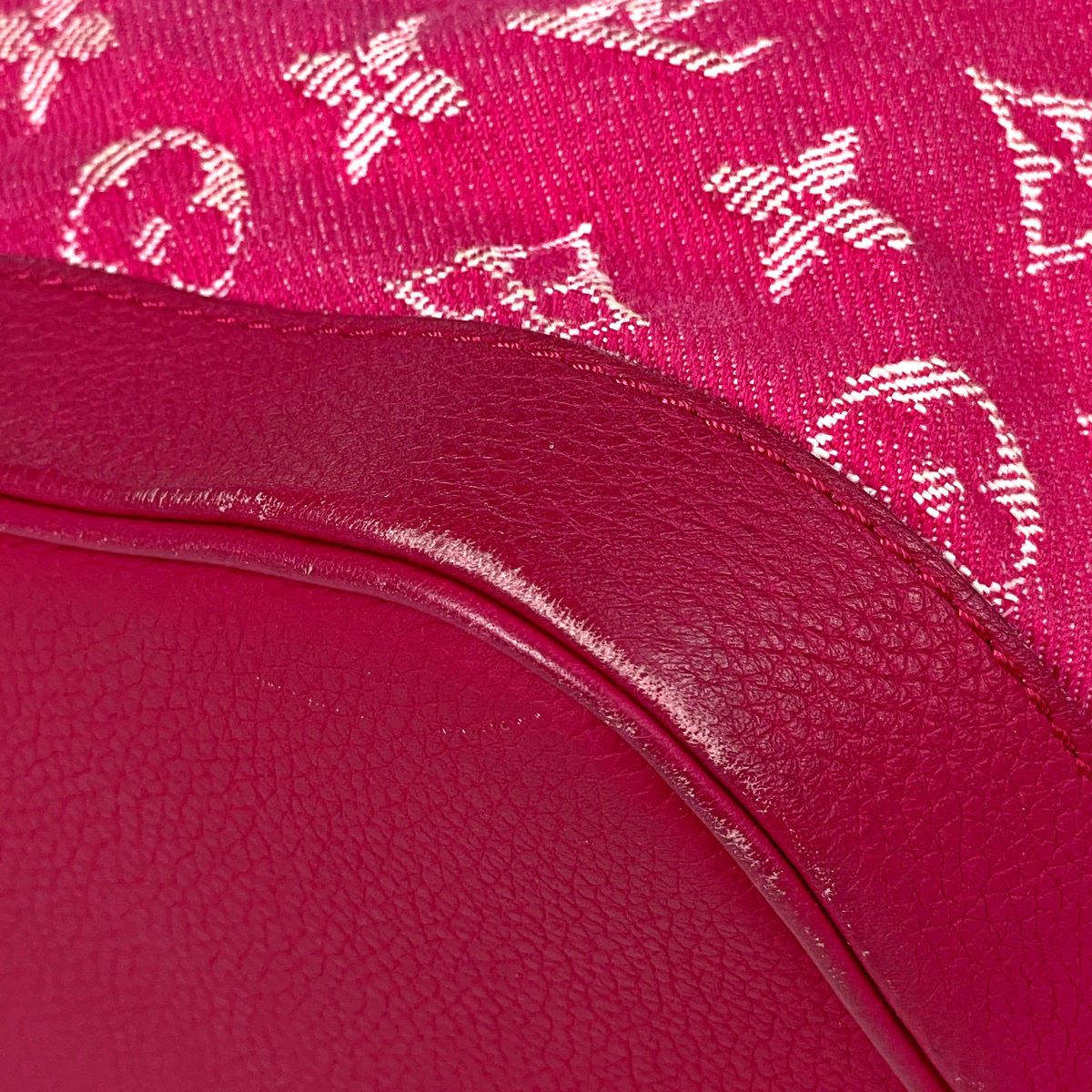 Louis Vuitton Noefle MM Shoulder Bag Drawstring Monogram Denim Pink — view 3