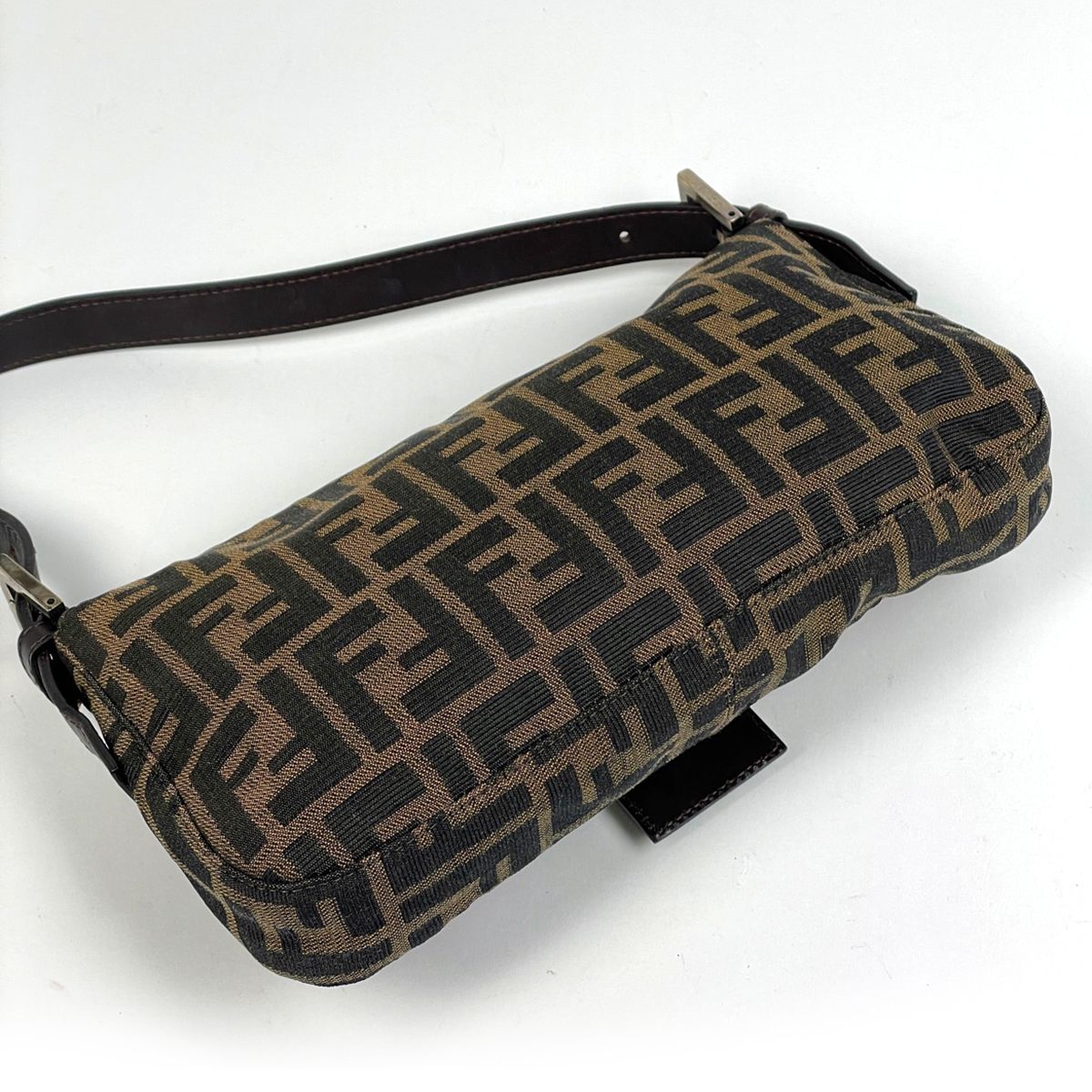 Fendi Zucca Pattern Mamma Baguette Shoulder Bag Canvas Brown — view 2