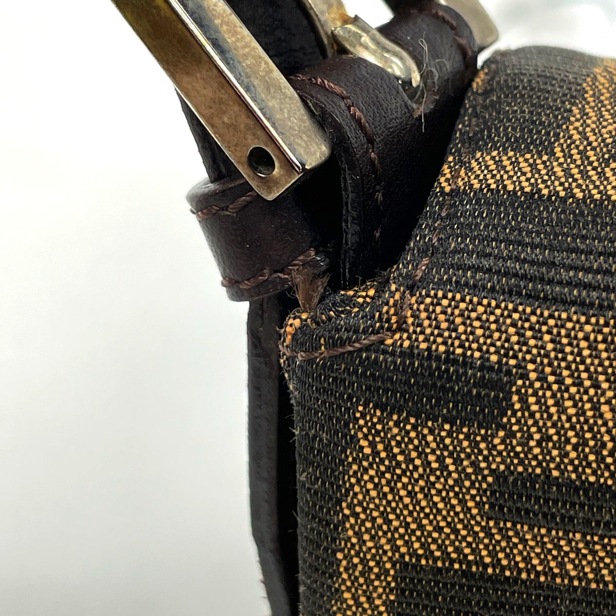 Fendi Zucca Pattern Mamma Baguette Shoulder Bag Canvas Brown — view 5