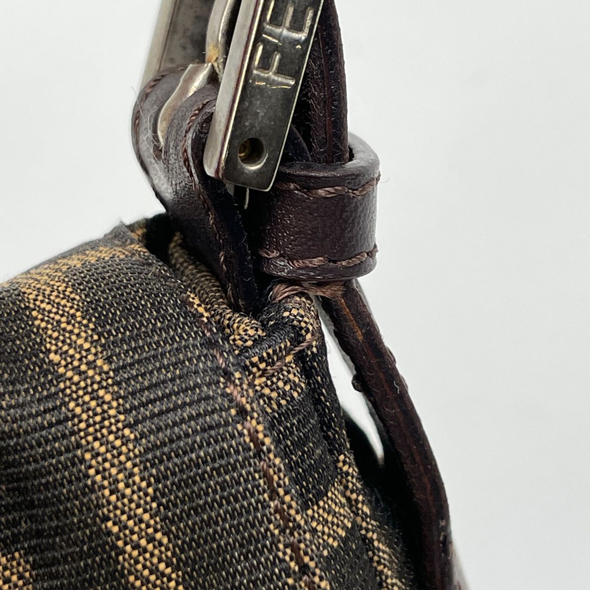 Fendi Zucca Pattern Mamma Baguette Shoulder Bag Canvas Brown — view 4