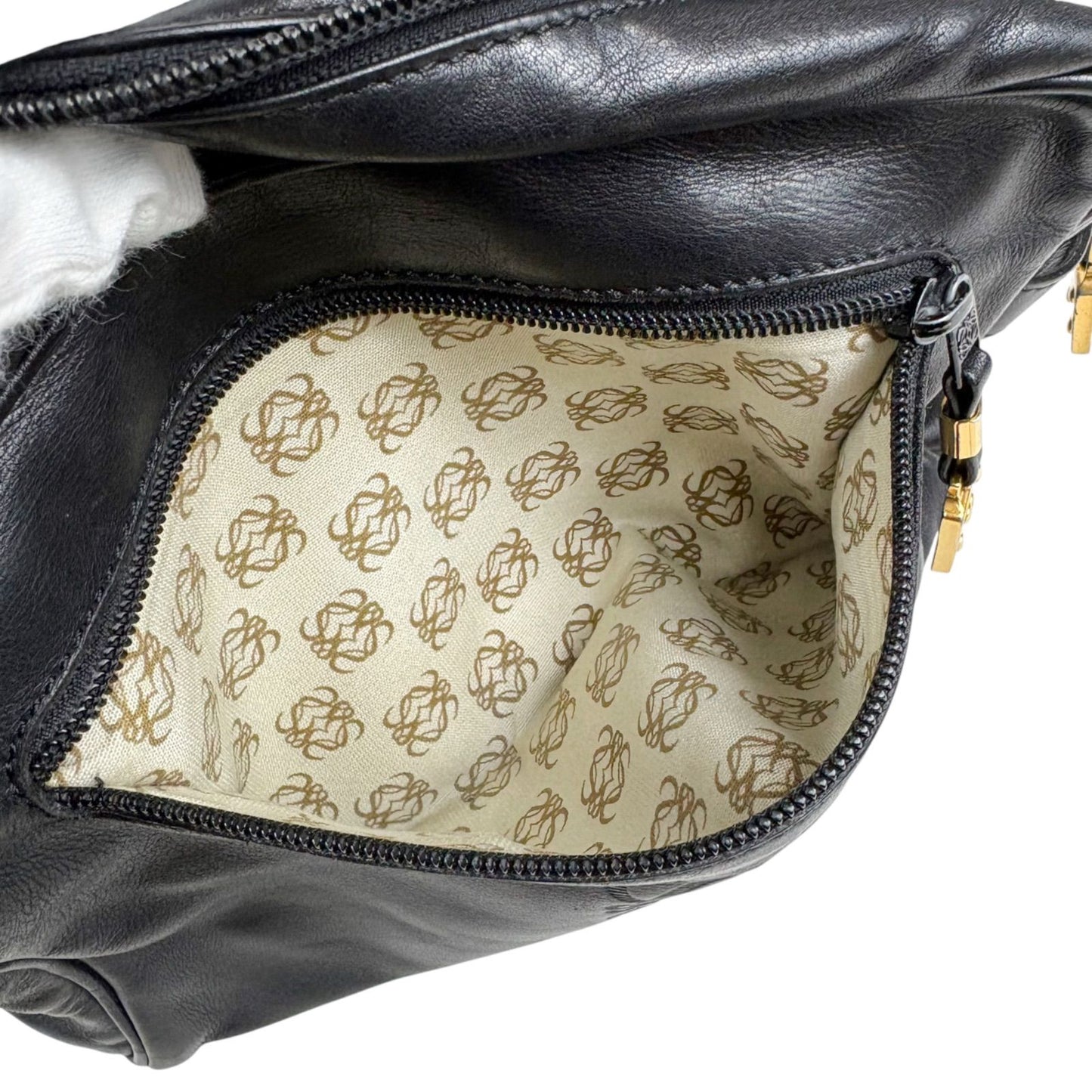 Loewe Anagram Logo Clutch Multi Pouch Black Leather — view 8