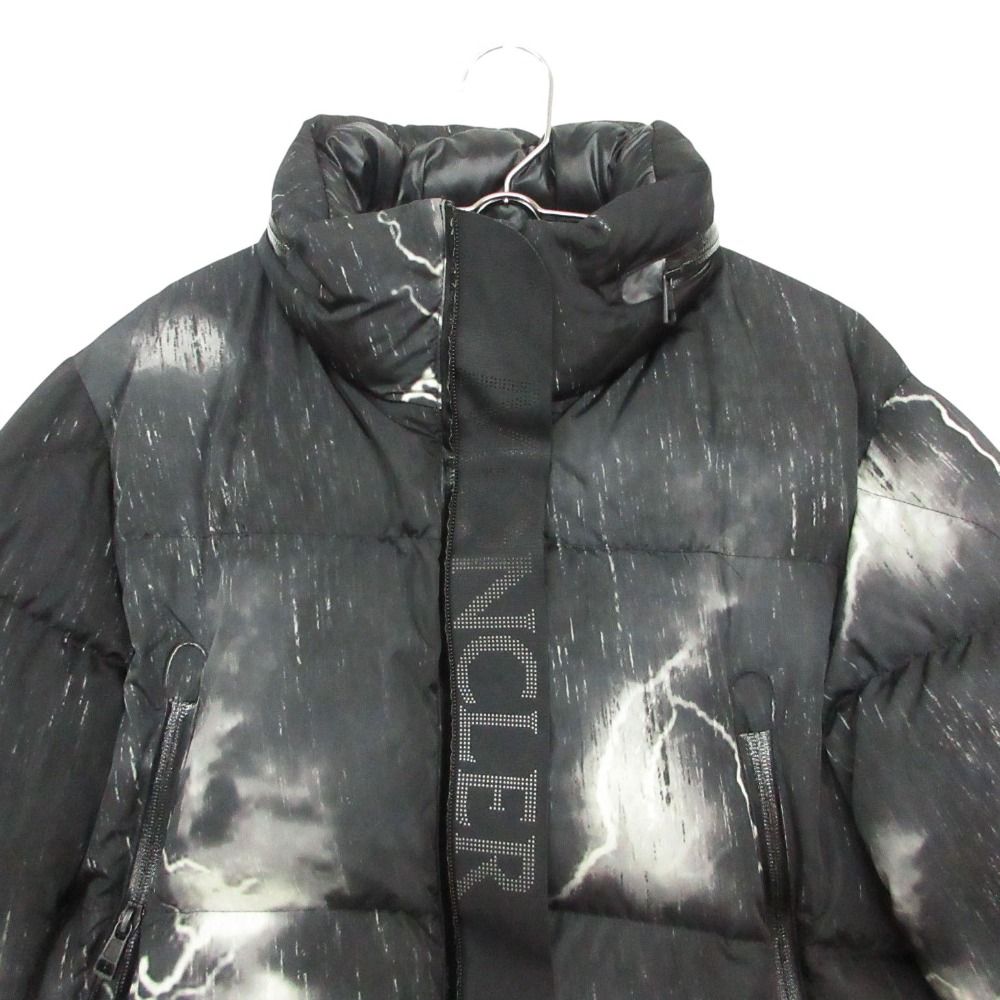 Moncler Fabas Down Coat Lightning Bolt Thundercloud Black — view 5