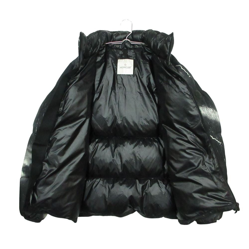 Moncler Fabas Down Coat Lightning Bolt Thundercloud Black — view 4