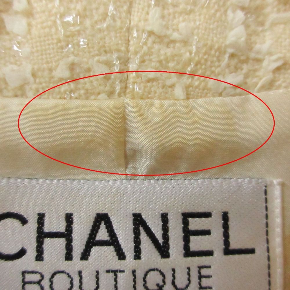 Chanel Vintage Tweed Collarless Jacket Blue Leather CC Logo Mirror Button 4 — view 6