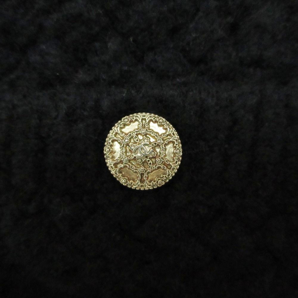 Chanel Knit Shorts CC Logo Gold Button Black — view 5