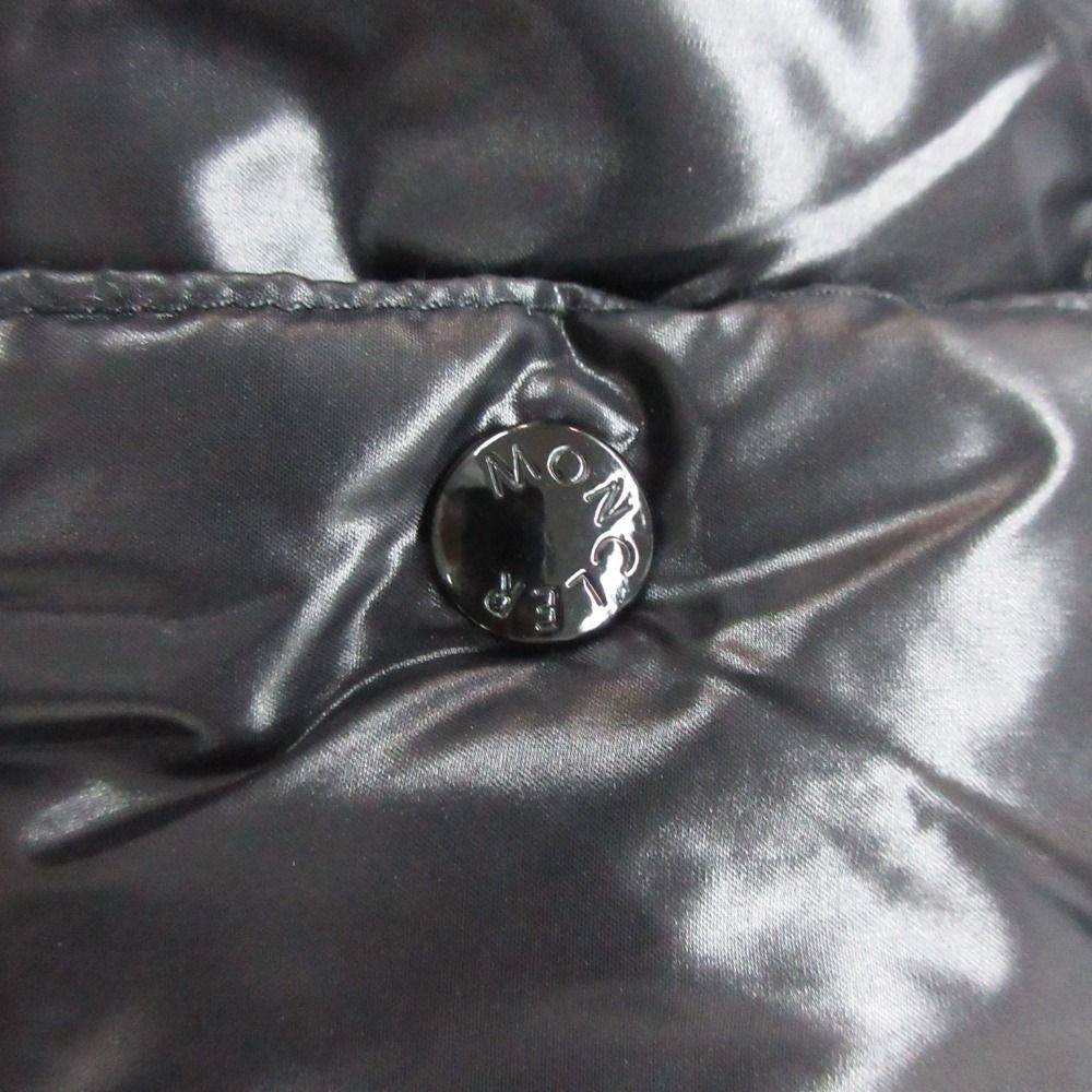 Moncler Tib Down Vest Sleeveless Nylon Logo Patch Black — view 8