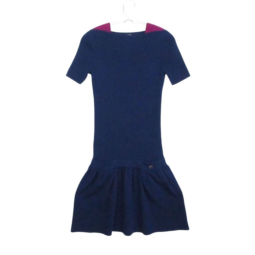 Chanel Ribbed Knit Dress Short Sleeve Bicolor Square Neck CC Logo Plate