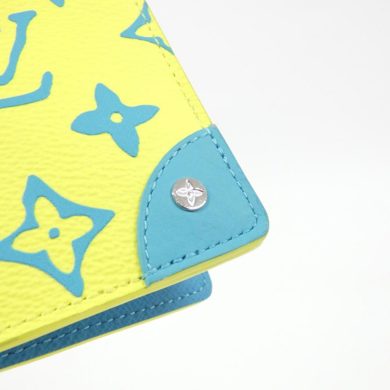 Louis Vuitton Monogram Playground Organizer de Poche Card Case — view 4