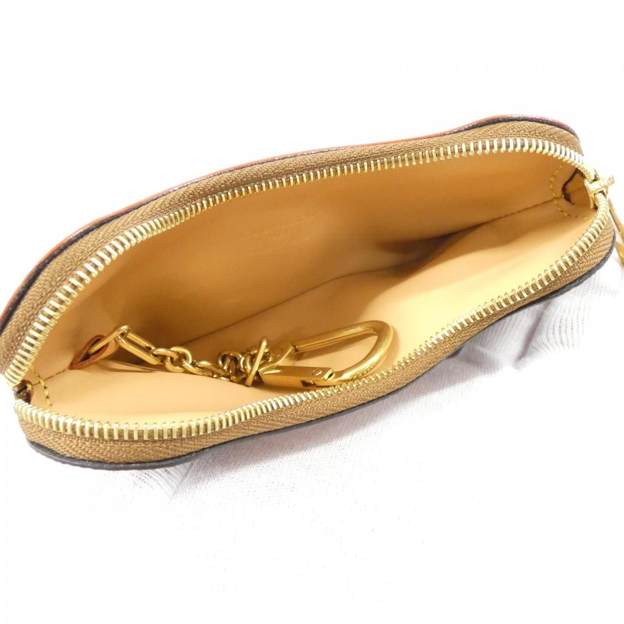Louis Vuitton Monogram Bone Key Pouch Coin & Key Case — view 5