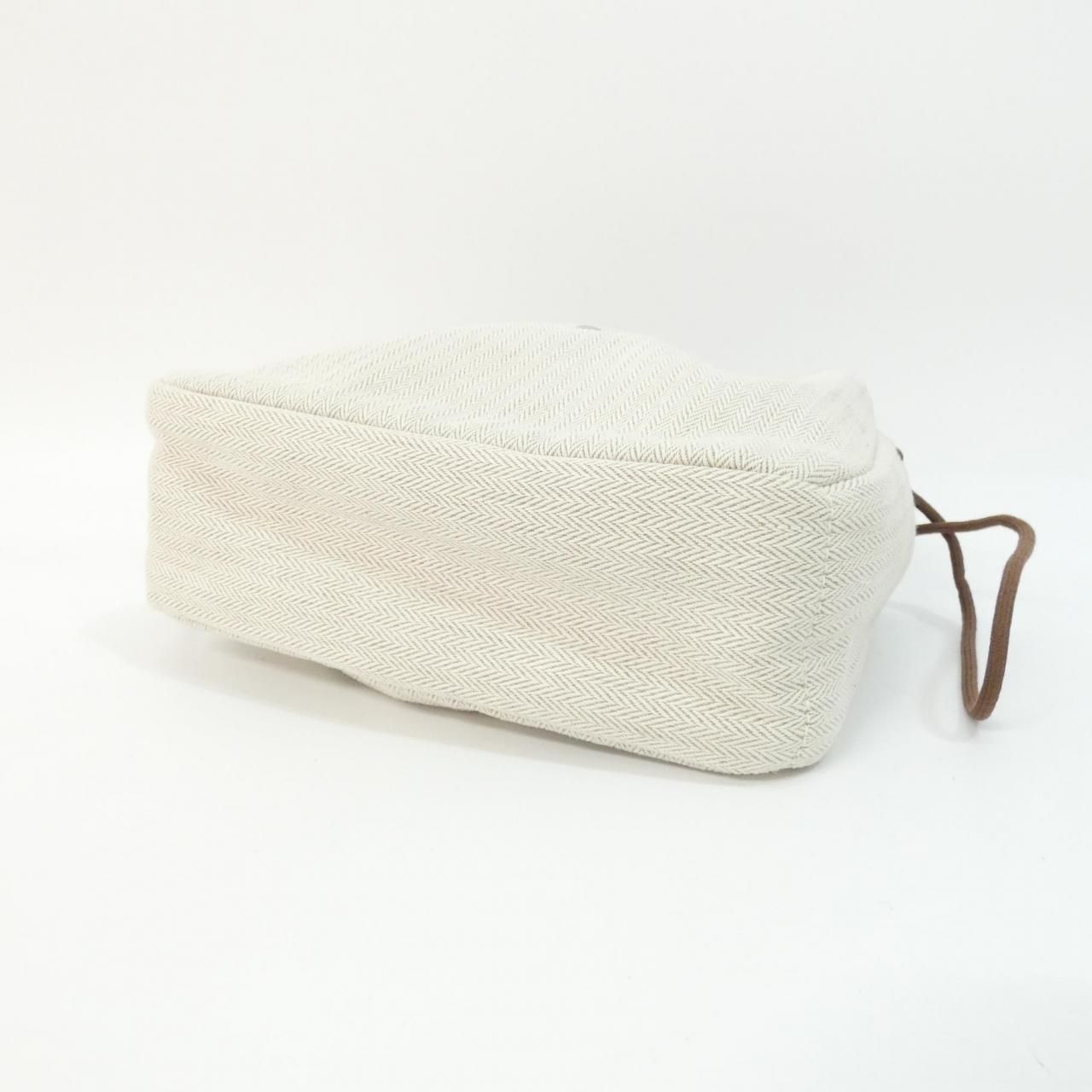 Hermes Full Ruby 20 cm Pouch — view 3