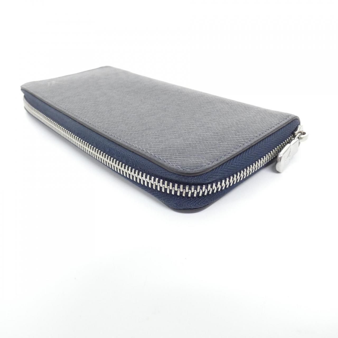 Louis Vuitton Taiga Zippy Wallet Vertical — view 3