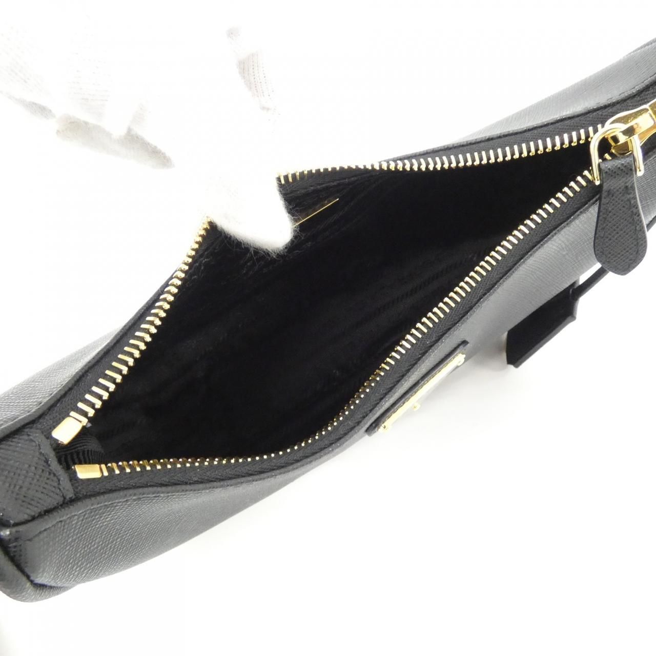 Prada Shoulder Bag Gold — view 8
