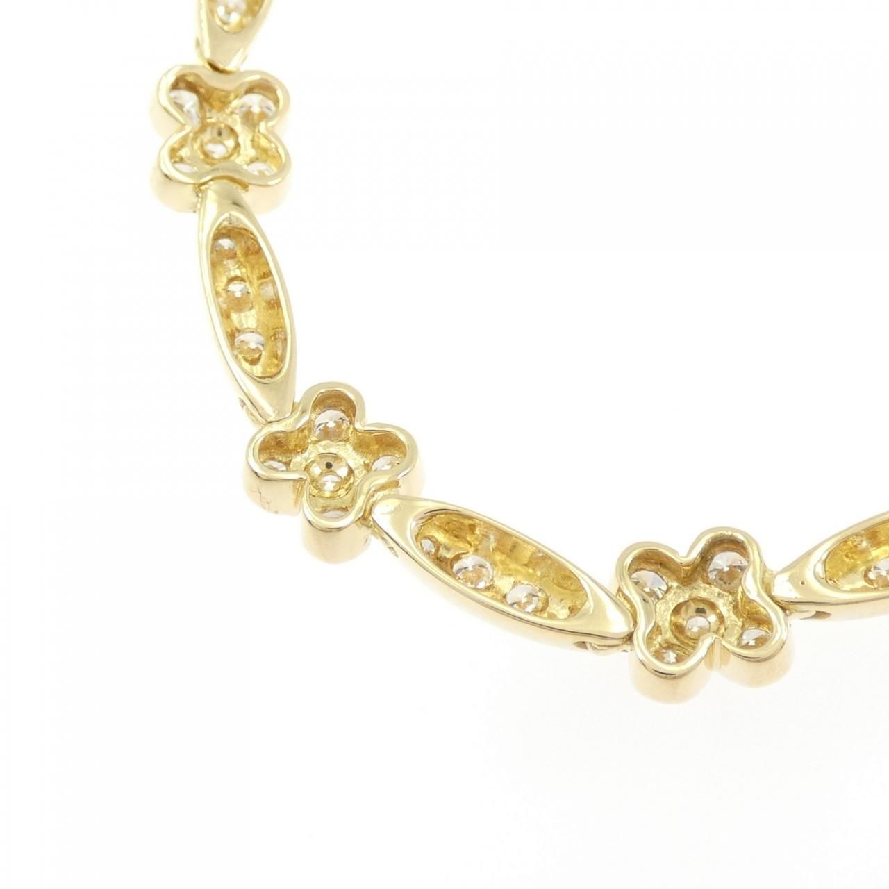 Van Cleef & Arpels Diamond Necklace — view 4