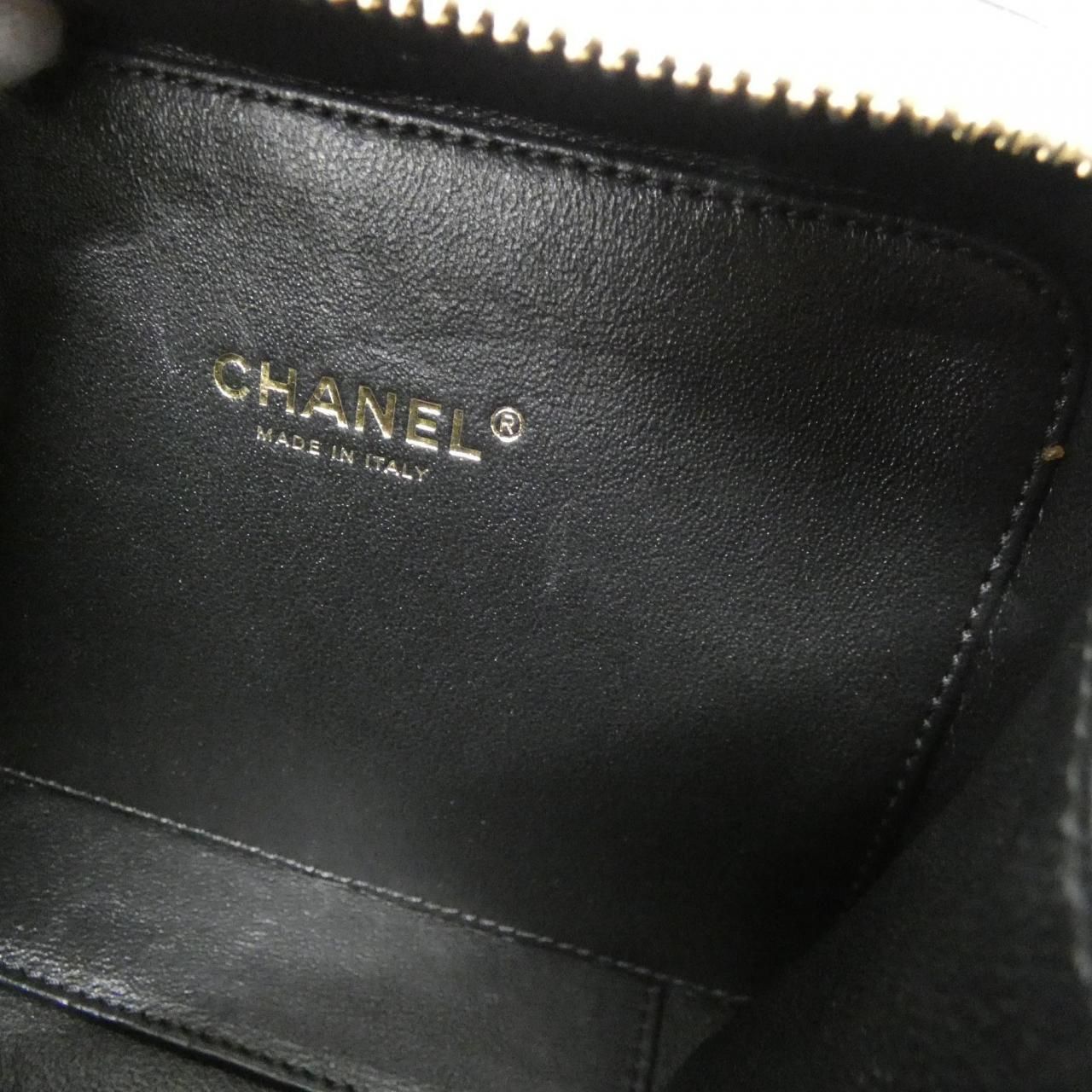 Chanel Shoulder Bag Beige — view 9