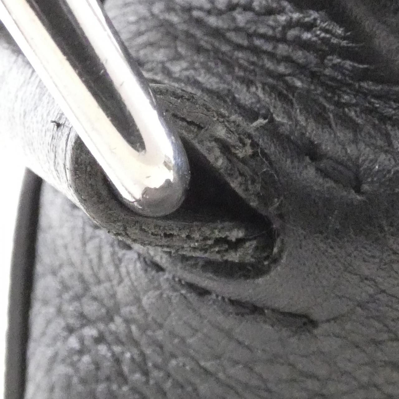Louis Vuitton Taurillon Alma Messenger PM Shoulder — view 5