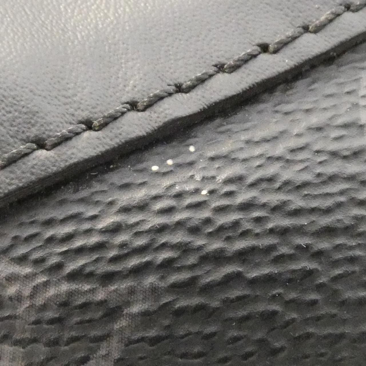 Louis Vuitton Monogram Eclipse Pochette Discovery — view 5