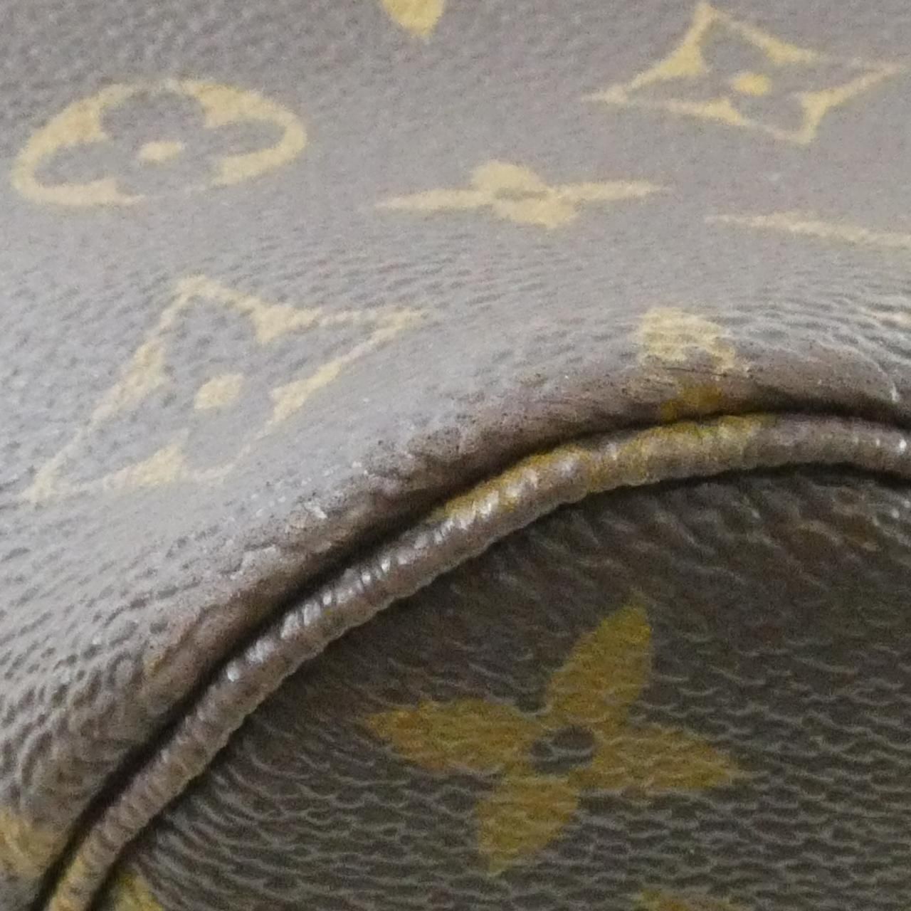 Louis Vuitton Monogram Neverfull MM — view 3