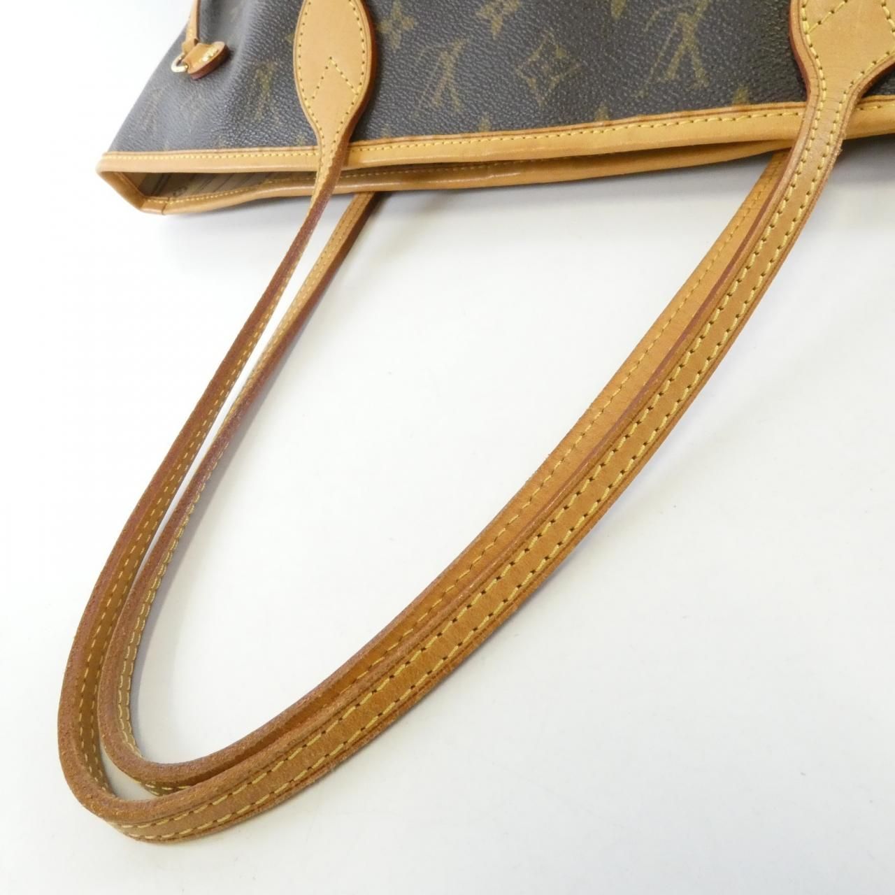 Louis Vuitton Monogram Neverfull MM — view 7