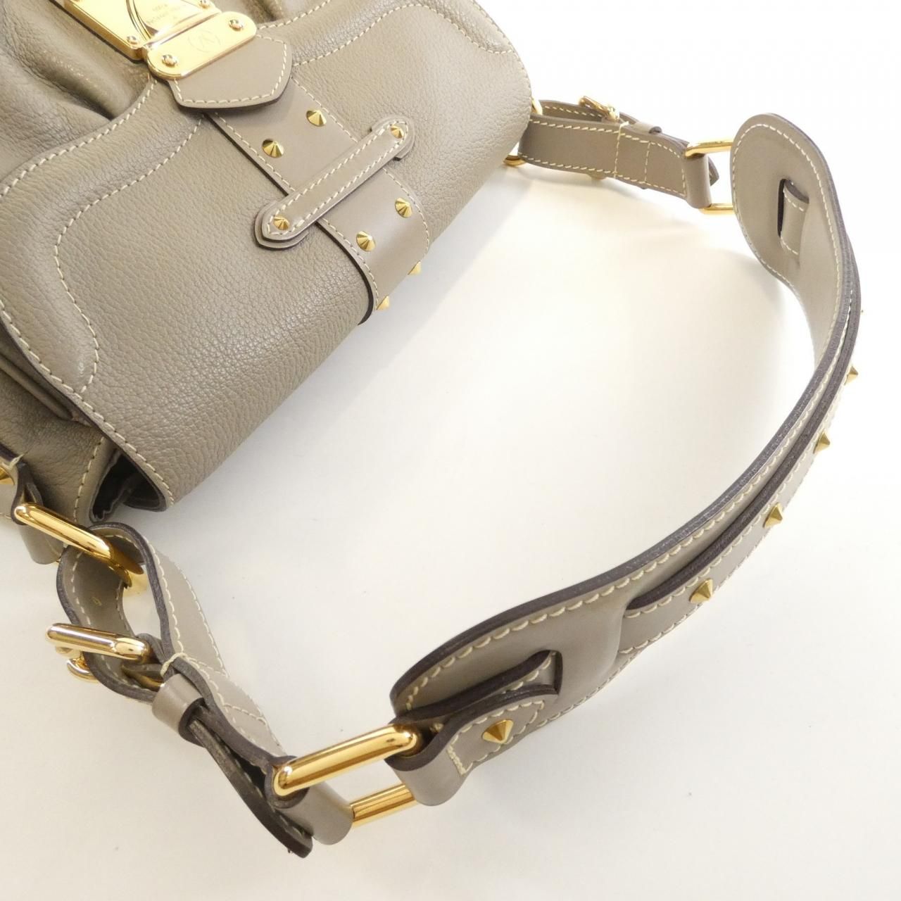 Louis Vuitton Suhali Confidant Shoulder — view 6