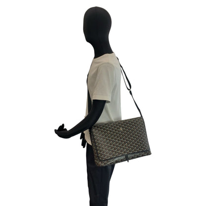 Goyard Cape Chien MM Black Shoulder — view 5