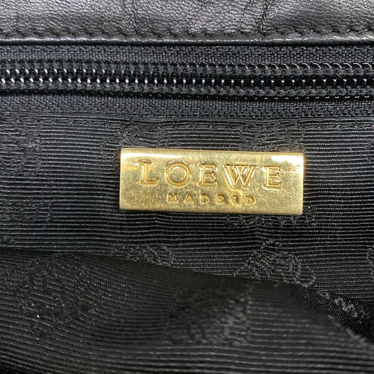 Loewe Tote Anagram Black Leather — view 8