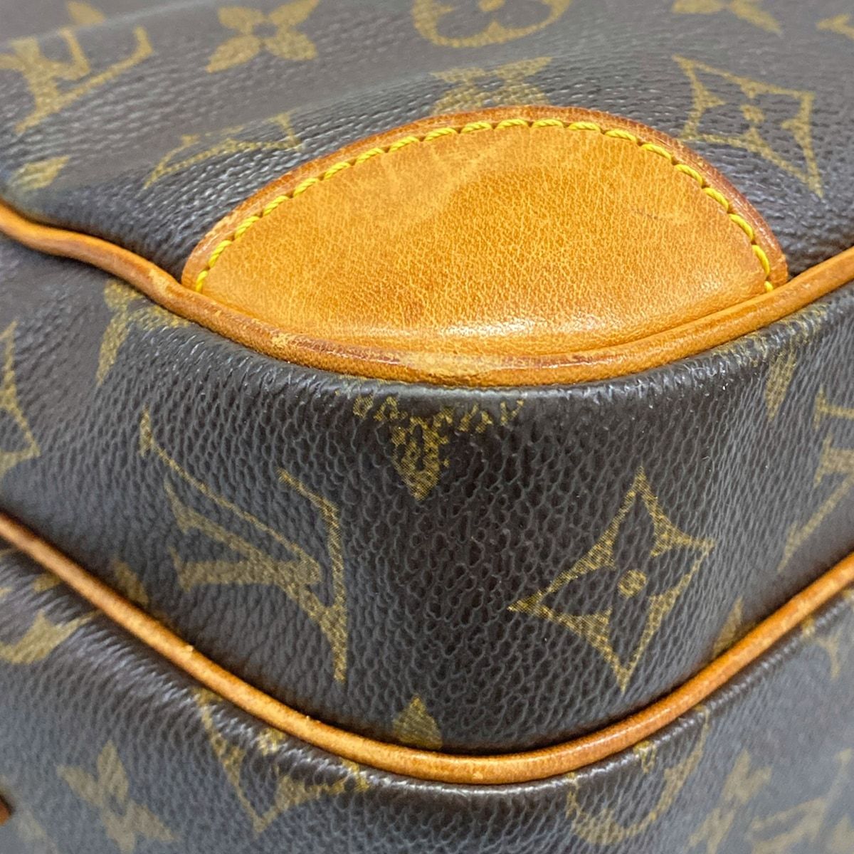 Louis Vuitton Shoulder Bag Monogram Nile — view 6