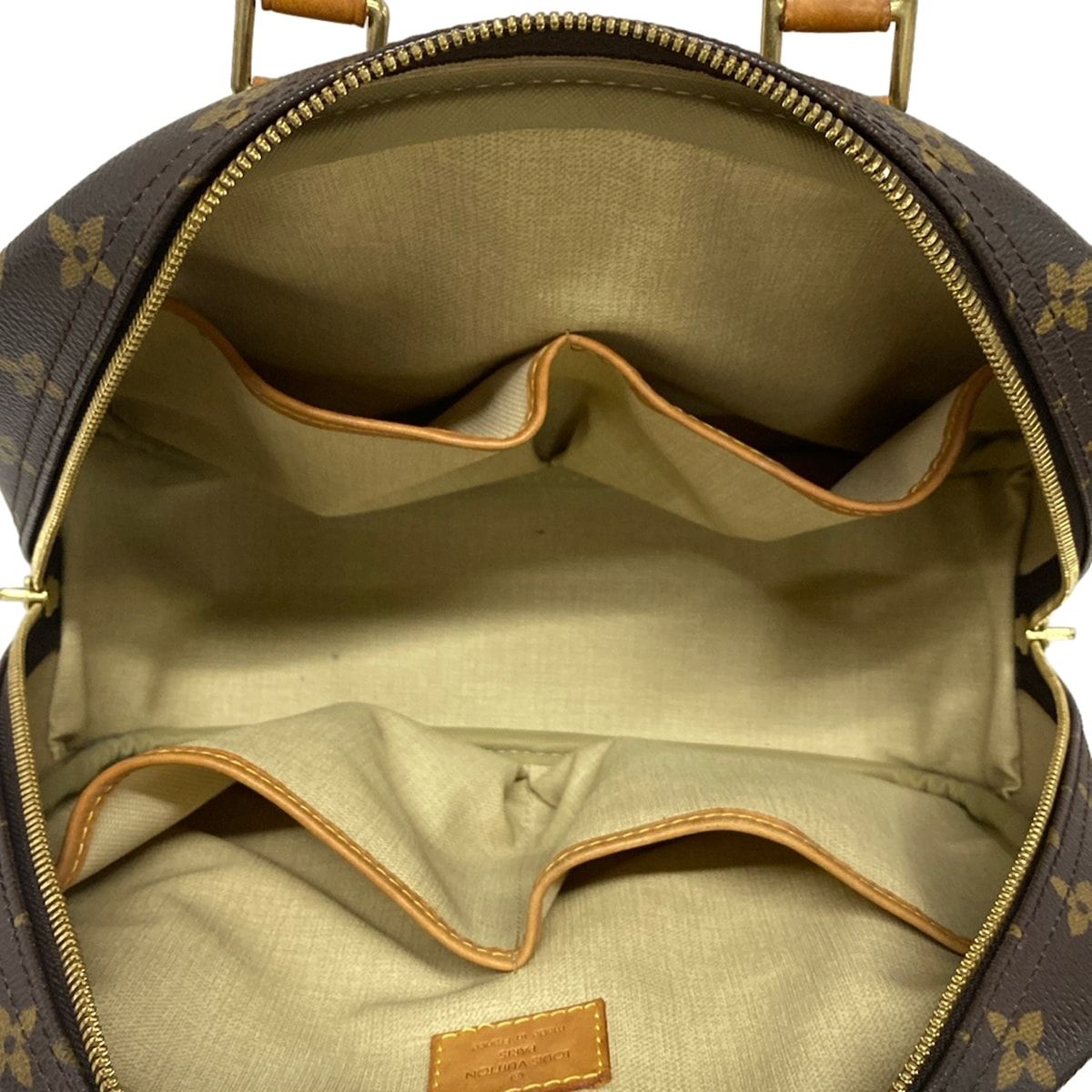 Louis Vuitton Handbag Monogram Trou Ville — view 7