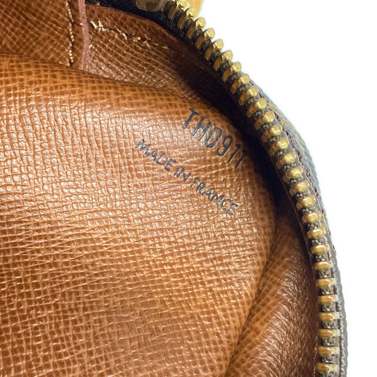 Louis Vuitton Shoulder Bag Monogram Jeune Fille — view 9