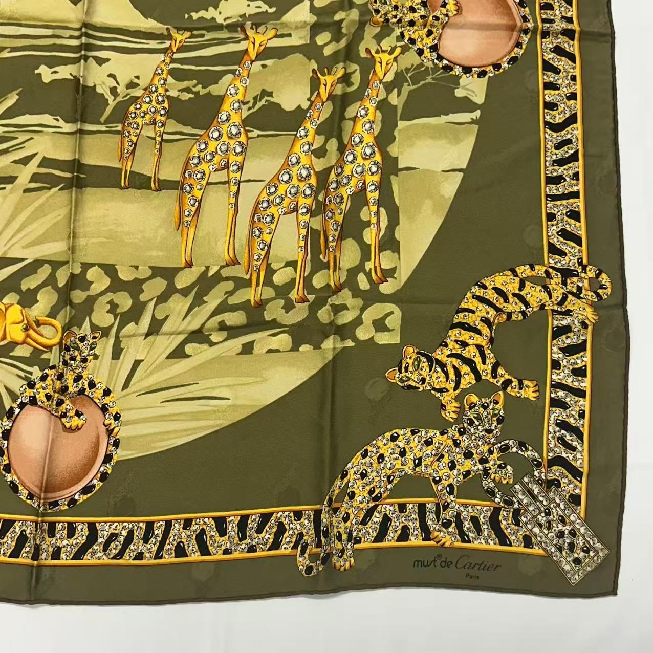 Cartier Scarf Silk Must de Cartier Animal Pattern Green — view 4