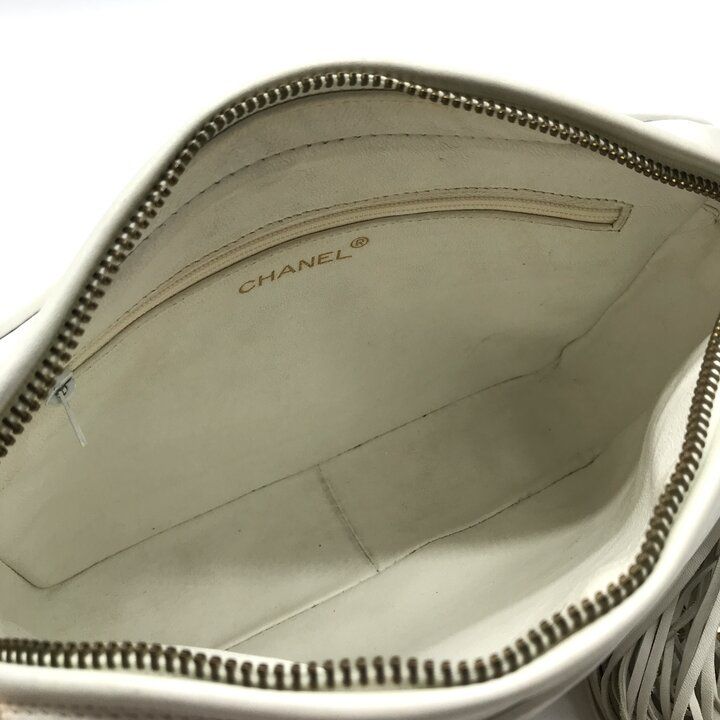 Chanel CC Logo Quilted Lambskin Leather Fringe Chain Shoulder Bag White — view 8