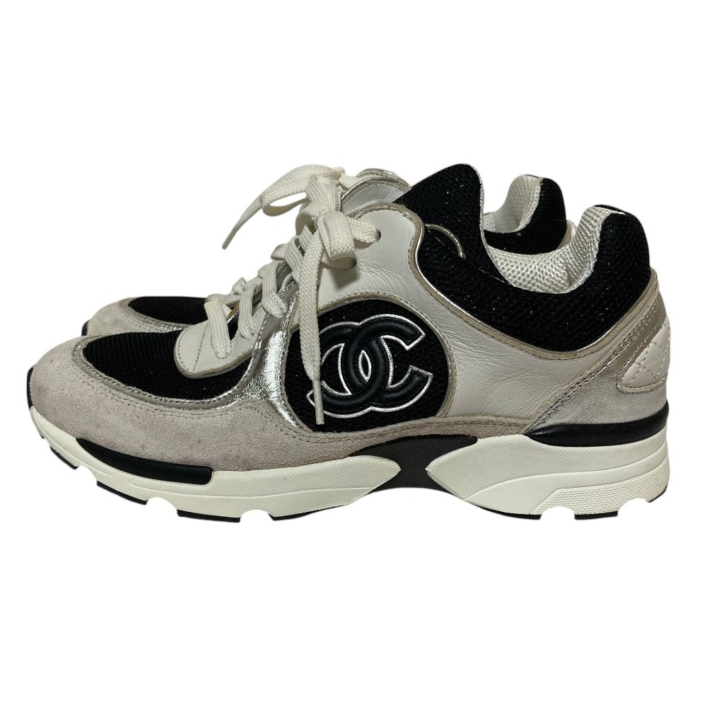 Chanel CC Logo Suede Leather Mesh Sneakers 36 Black White — view 2